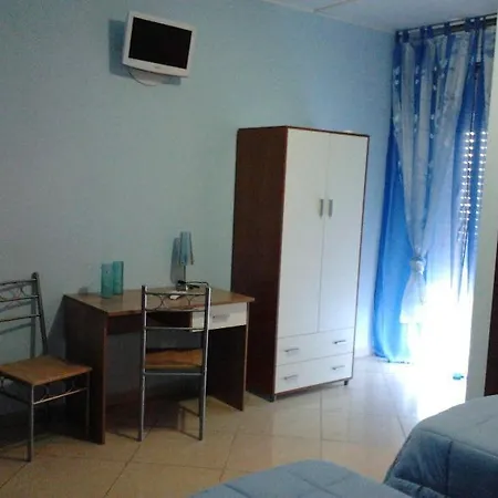 Emmanuel 3*