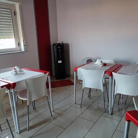 Emmanuel Bed & Breakfast 3*