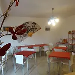 Emmanuel 3*