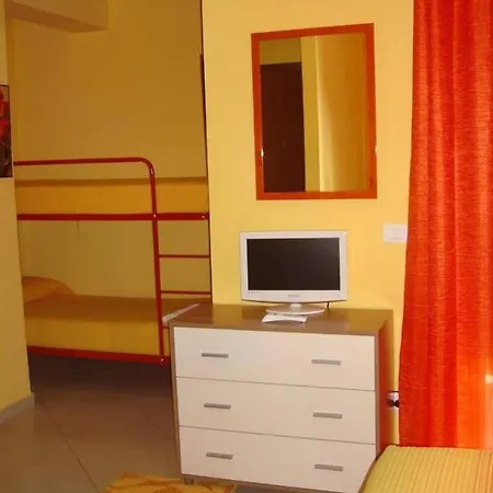 Emmanuel לינה וארוחת בוקר 3*