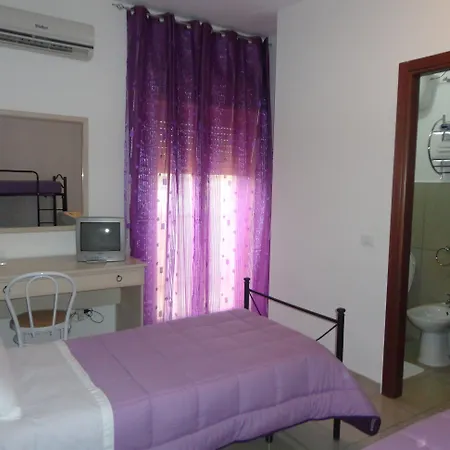 Emmanuel Отель типа 