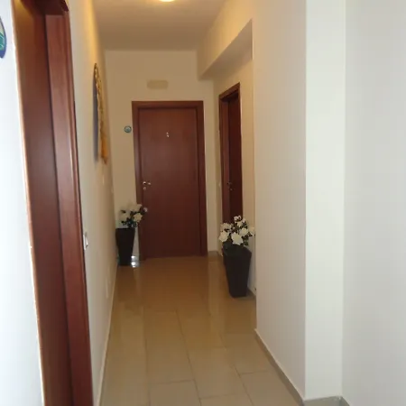 Emmanuel לינה וארוחת בוקר רג'יו די קאלאבריה