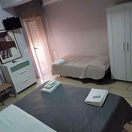 فندق مبيت وإفطار Emmanuel 3*