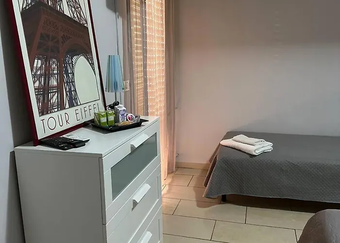 Emmanuel Bed and Breakfast 3*