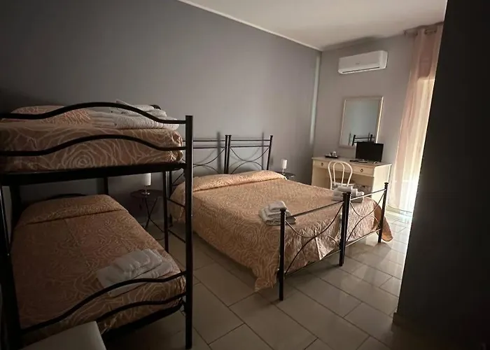Emmanuel Bed and Breakfast 3*