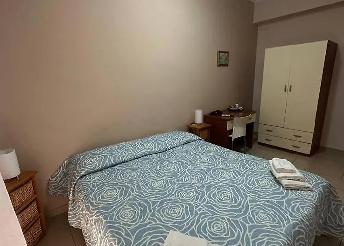 Emmanuel Bed & Breakfast 3*